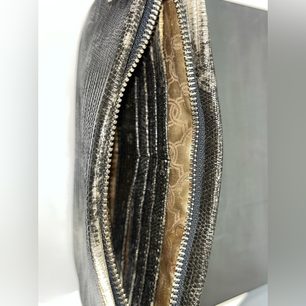 Pre❤️’d very clean & sassy Ivanka Trump Python Clutch, inside is lavish w/pocket - Picture 6 of 11